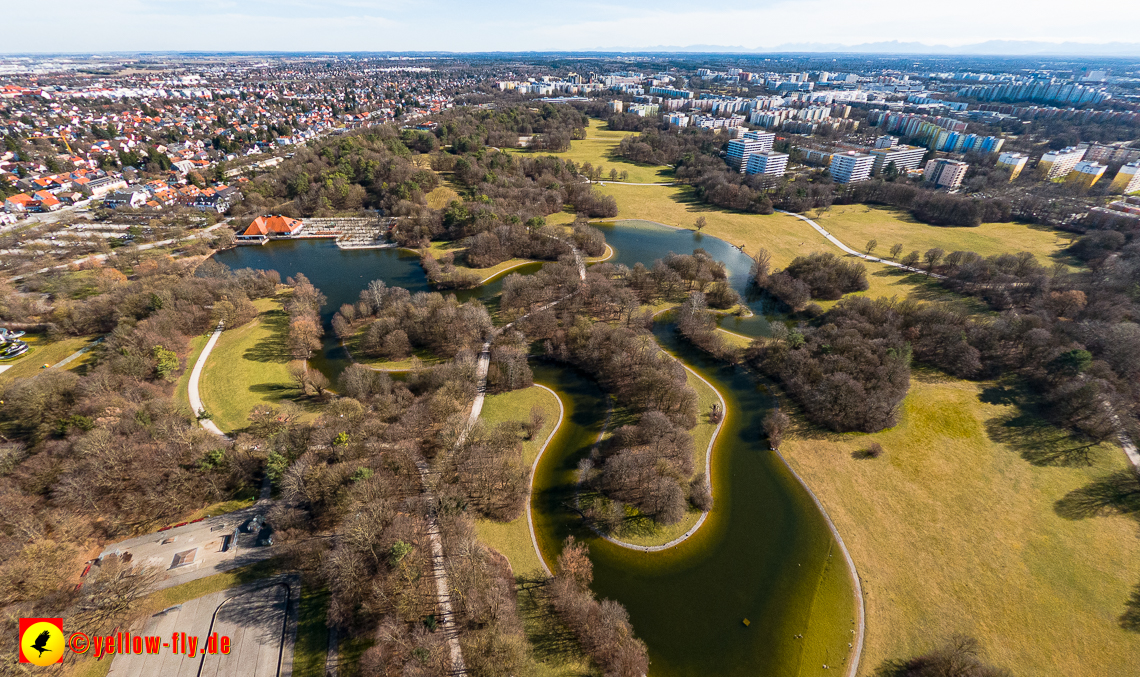 20.02.2023 -  Ostparksee und Schule am Strehleranger mit Umgebung in Neuperlach